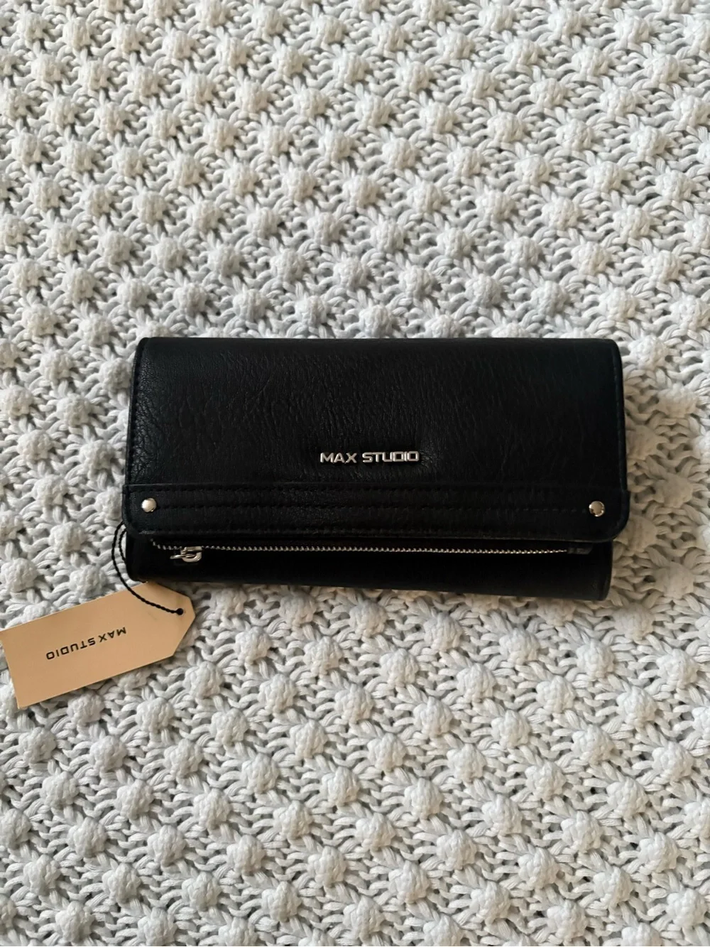 MAX STUDIO WOMENS ZIP FLAP WALLET $45 MSP BLACK SNAP CLUTCH nwt
